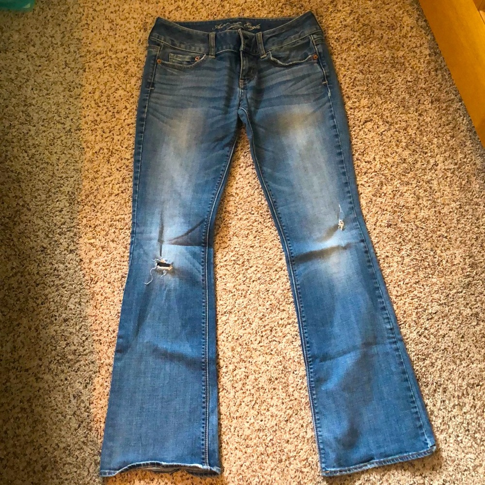 Light wash American Eagle Jeans